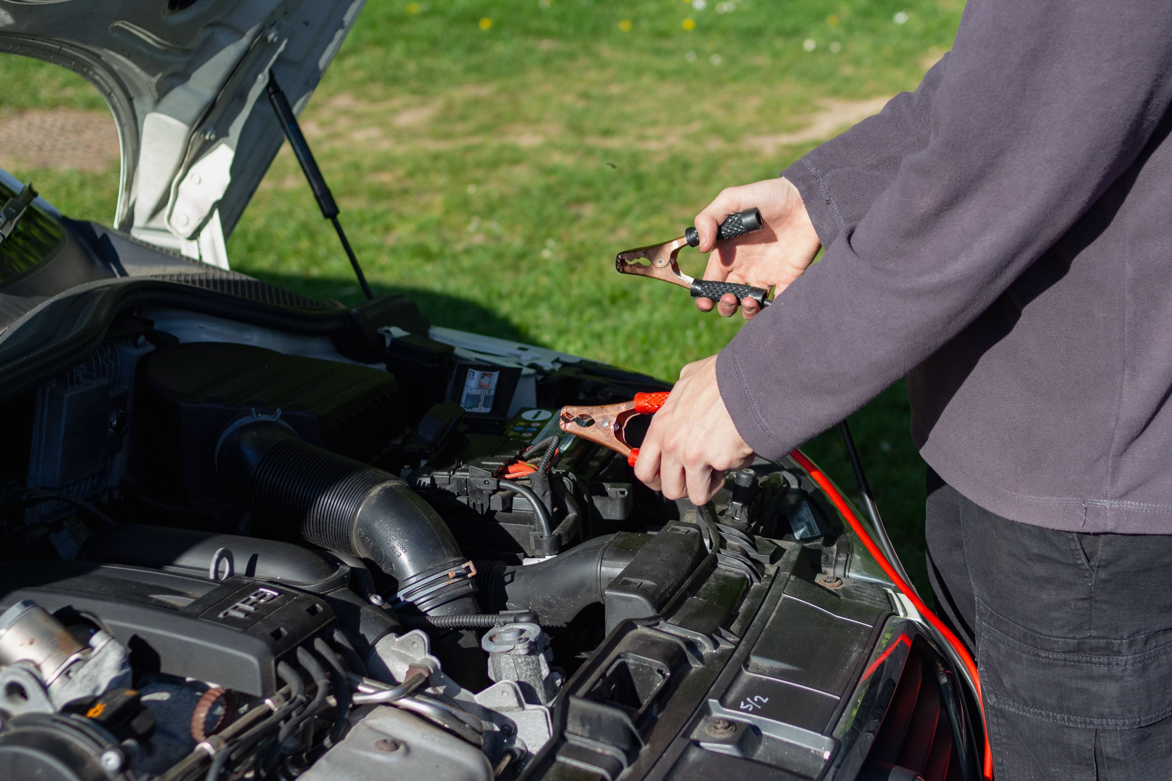 Max Part Battery replacement by a Battery Store technician in Dubai